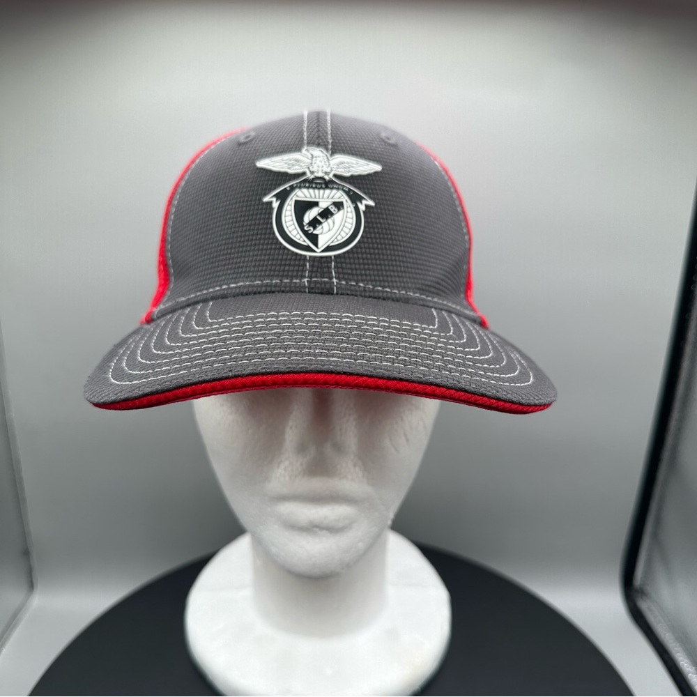 SL Benfica Emblem New Era Adjustable Hat Men OS Gray/Red - Picture 5 of 8